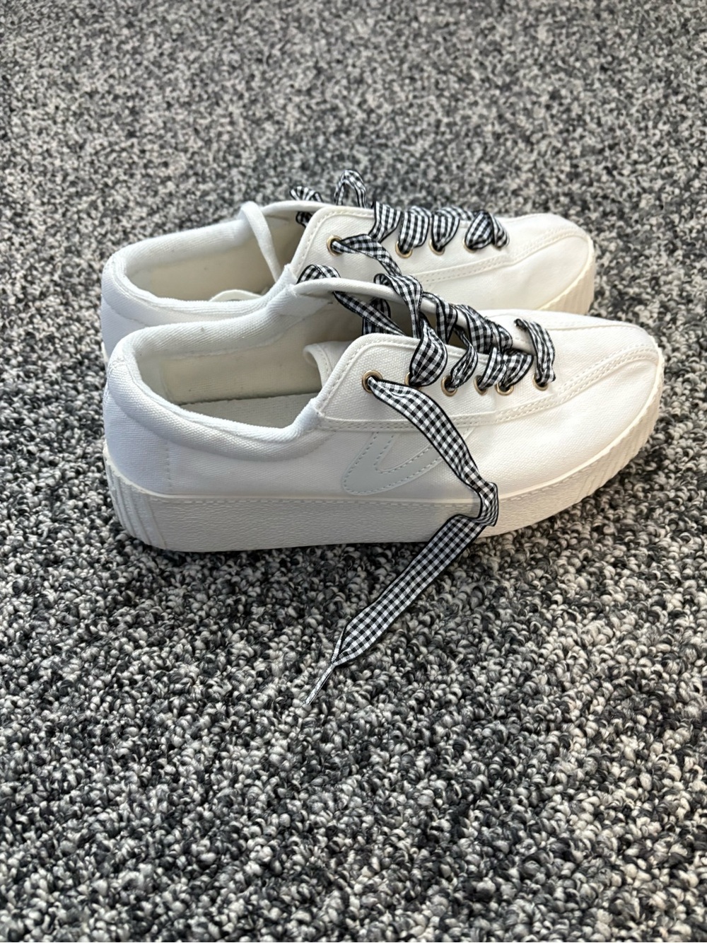 Tretorn for Anthropologie platform sneakers - Picture 2 of 7